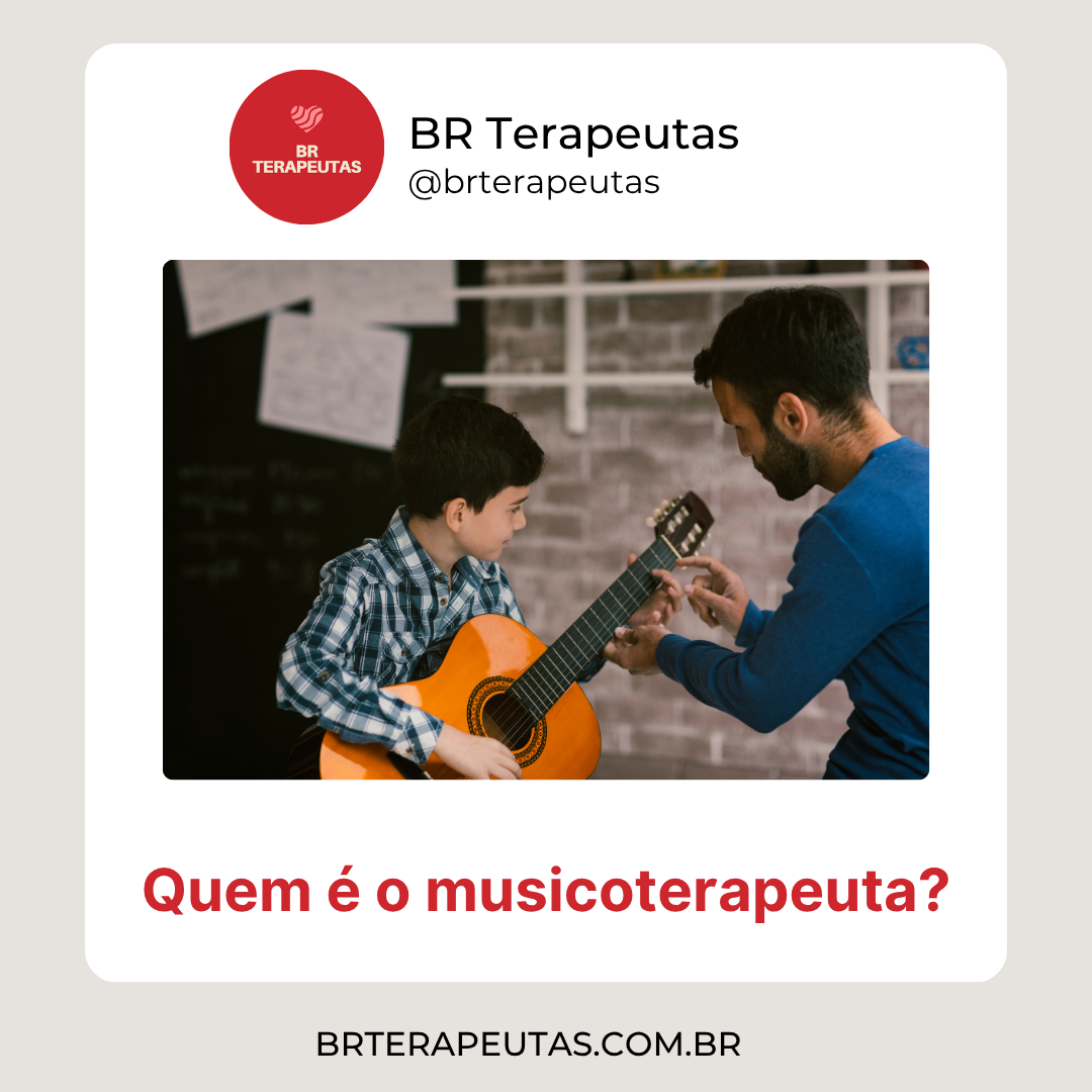 Foto de um Musicoterapeuta, que usa música para promover saúde física, mental e social em diversos contextos.