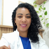 HIONE NEVES: Atendente Terapêutico online que atende Pessoas com Deficiência.