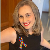 ANDREZA MOIOLLI: Psicanalista em Florianópolis que atende Pessoas com Deficiência