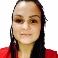 JULIANA MENNA BARRETO: Atendente Terapêutico em Porto Alegre que atende Pessoas com Deficiência