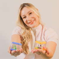 MARIA LUÍSA NETTO FERNANDES: Fonoaudiologia em Alumínio que atende Pessoas com Deficiência