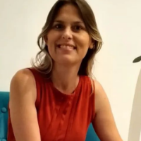 NEVIANE NEUBERGER DE LIMA: Psicanalista em Joinville que atende Pessoas com Deficiência